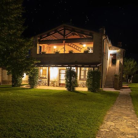 Agriturismo Gli Alberelli Аквапенденте Экстерьер фото